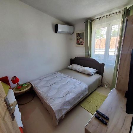 Apartmani Liki Улцинь Екстер'єр фото