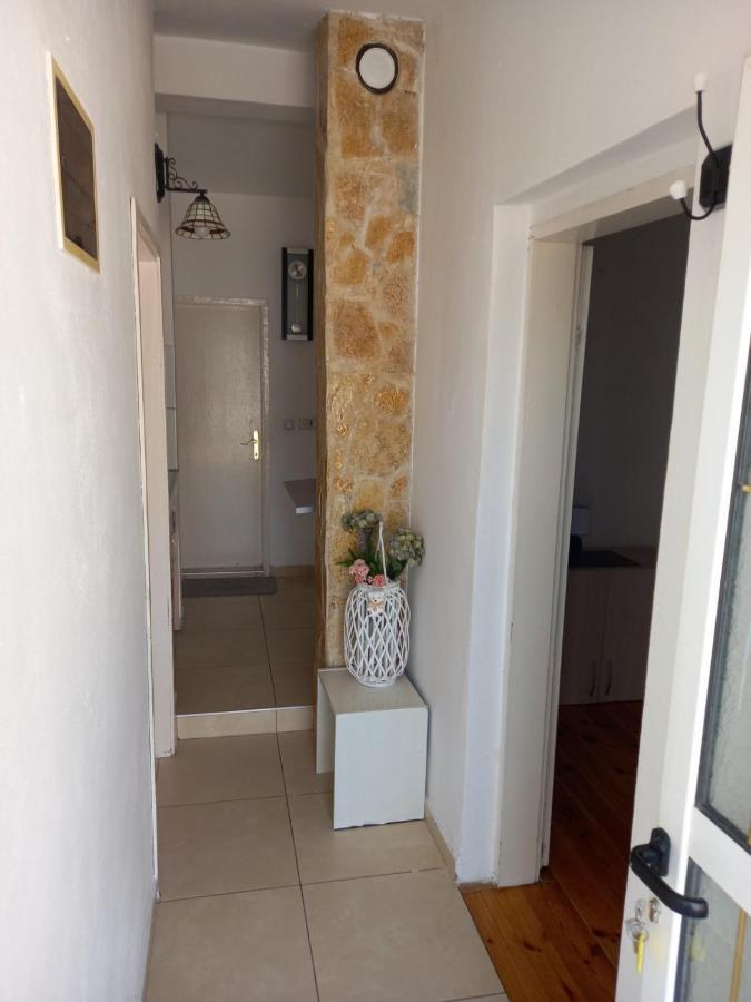 Apartmani Liki Улцинь Екстер'єр фото