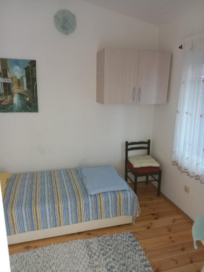 Apartmani Liki Улцинь Екстер'єр фото