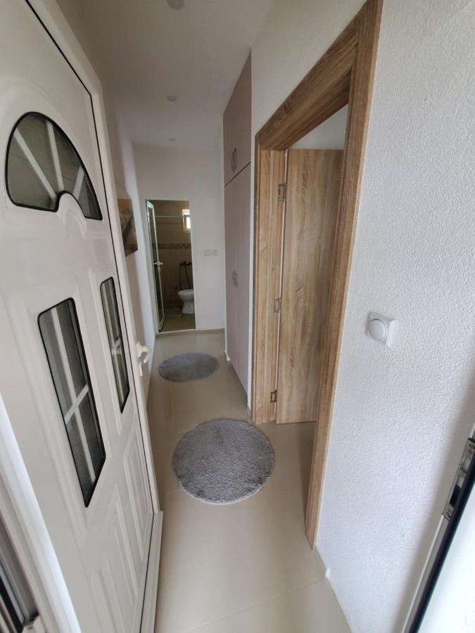Apartmani Liki Улцинь Екстер'єр фото