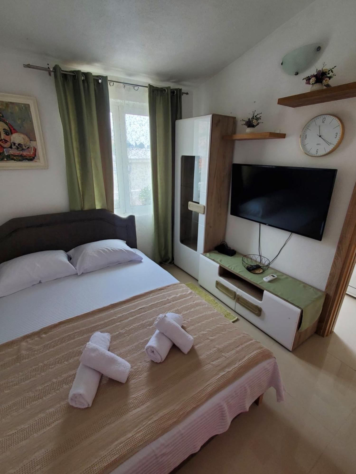 Apartmani Liki Улцинь Екстер'єр фото